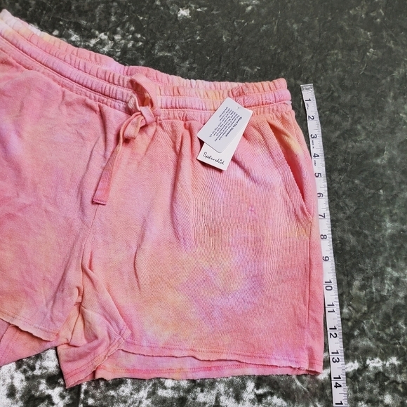 Splendid Tie Dye Sunbloom Shorts - Picture 8 of 11